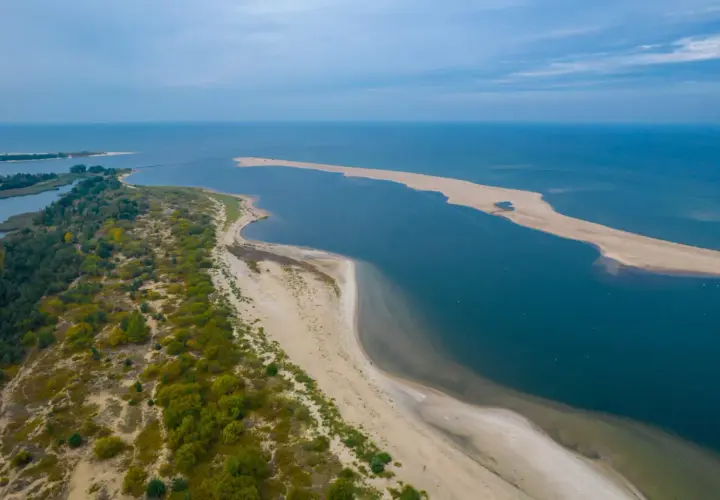 Mapa wybrzeża Bałtyckiego: Odkryj urokliwe plaże i miasteczka