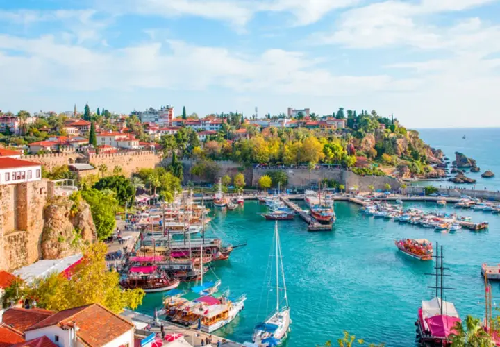 Czy Antalya jest bezpieczna? Aktualne informacje i porady dla turystów