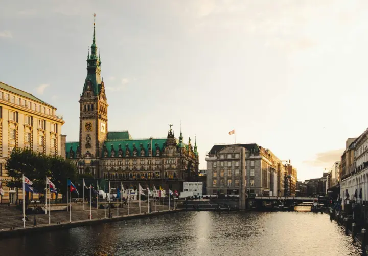 Czy w Hamburgu jest bezpiecznie? Oto, co musisz wiedzieć przed wizytą.