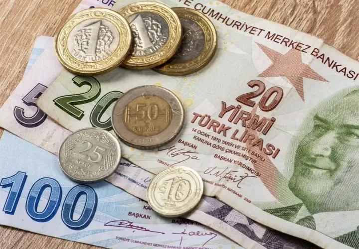 Jaka waluta obowiązuje w Turcji? Wszystko o lirze tureckiej i wymianie