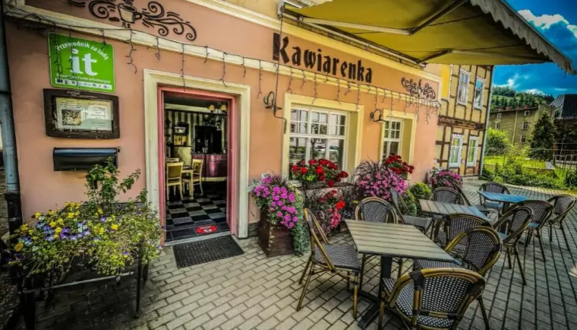 Sokołowsko gdzie zjeść? Odkryj najlepsze miejsca na pyszne dania
