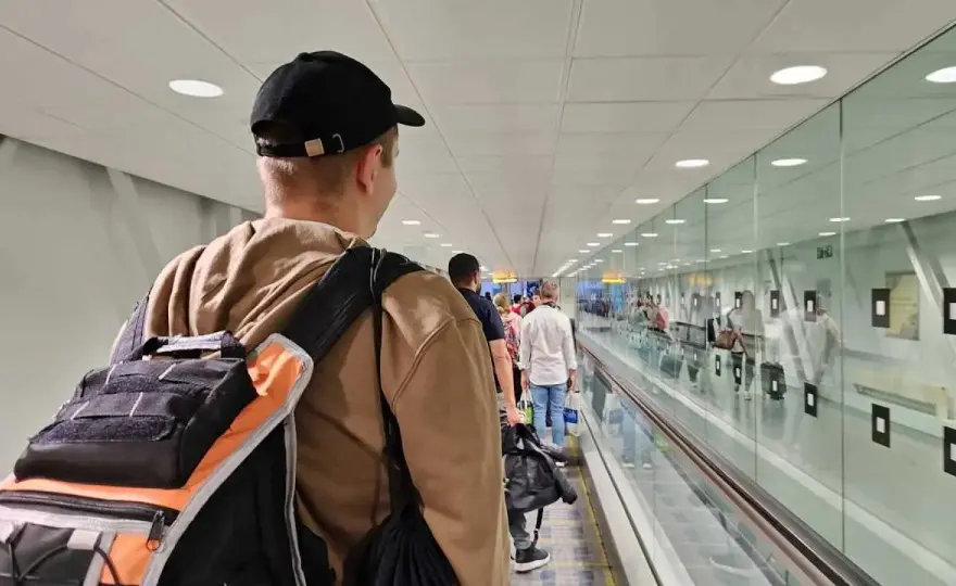 Jak sprawnie poruszać się po lotnisku Stansted i unikać problemów